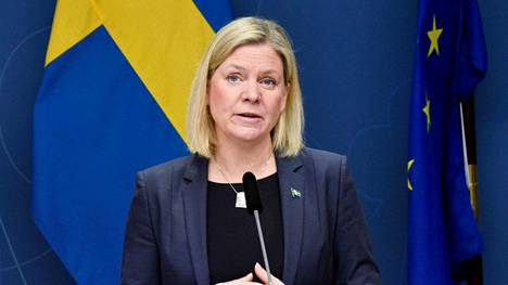 Ruotsin pääministeri Magdalena Anderssonilla oli vaikeuksia lehdistötilaisuudessa. 