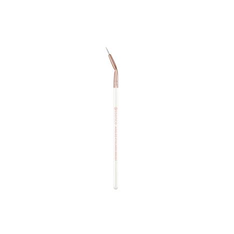 The definition of concealer is made with a concealer brush or contouring brush.  Essence Angled Eyeliner Brush, €2.20.