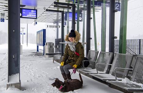 Kehäradalla on asema, joka sijaitsee keskellä joutomaata – ”Olen usein  ainoa matkustaja, joka nousee junaan” - HS-Vantaa - Ilta-Sanomat