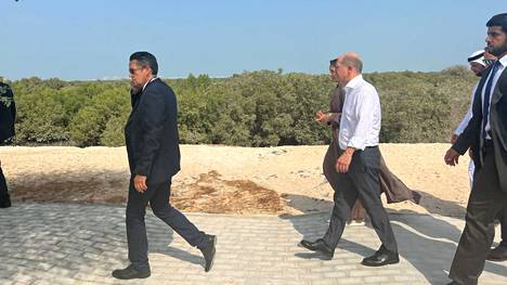 Liittokansleri Olaf Scholz vierailee Yhdistyneissä arabiemiirikunnissa.
