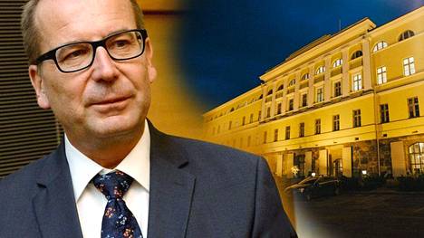Suurlähettiläs Jarmo Viinasen naispuoliset kollegat kertovat epäasialliseksi kokemastaan kohtelusta HS:n haastattelussa nimettöminä.