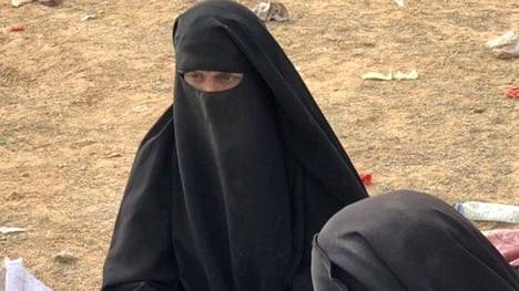 Sanna asuu nyt muiden Isis-vaimojen kanssa Koillis-Syyriassa al-Holin leirillä.