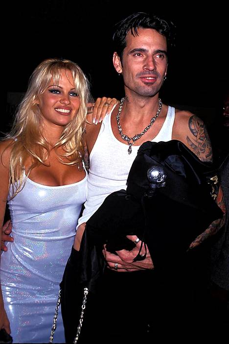 Pamela Anderson ja Tommy Lee Grammy-gaalassa vuonna 1995.
