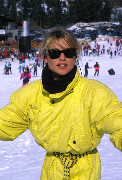 Näyttelijä Nicolette Sheridan helmikuussa 1989.