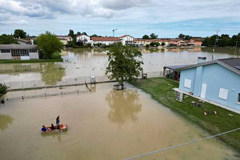 Nearly 10,000 people have been forced to leave their homes as a result of the devastation caused by floods in the Emilia-Romagna region of northern Italy.