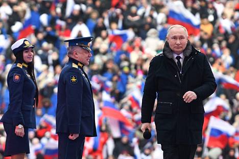 Putin on tällä viikolla esiintynyt useaan otteeseen julkisuudessa. Kuva keskiviikkona Luzhnikin stadionilla pidetystä konsertista.