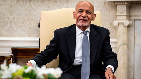 Afganistanin presidentti Ashraf Ghani pakeni maasta sunnuntaina.