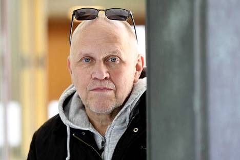 Jyväskylän yliopiston opettaja ja Pääesikunnan entinen apulaistiedustelupäällikkö Matti J. Kari.