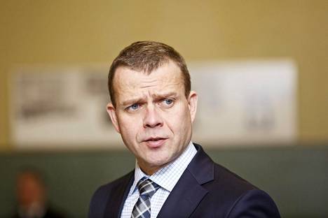 Sisäministeri Petteri Orpo sanoo, että seuraukset olisivat voineet olla tätäkin ikävämmät, ellei poliisi olisi keskittänyt jopa 70 poliisia valvomaan uudenvuodenyötä Helsingin keskustaan.