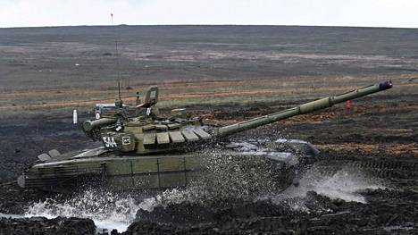 Venäjän T-72B3-taistelupanssarivaunu Kadamovskin harjoitusalueella Rostovin lähellä joulukuun lopulla.