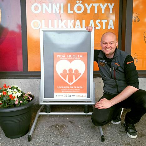 Kiusaamisen ehkäiseminen on K-Market Ollikkalan kauppias Jori-Pekka Kuuranteelle sydämen asia.