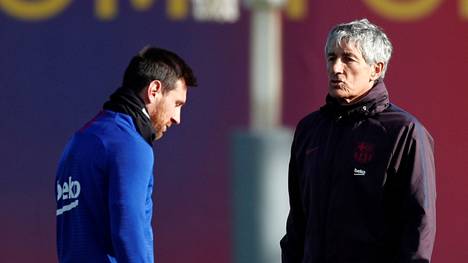 Lionel Messi ja Quique Setien tammikuussa 2020.