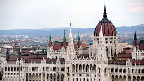 Unkarin parlamentti Budapestissa.