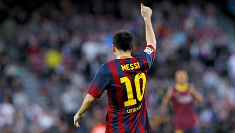 Lionel Messi jahtaa kahta maaliennätystä sunnuntai-illan El Clásicossa.