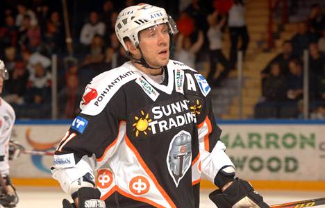 Uransa viimeisen SM-liigakauden Nurminen pelasi HPK:ssa 2007–2008. Loukkaantumisten riivaamalla kaudella pelejä kertyi kuitenkin vain 26.