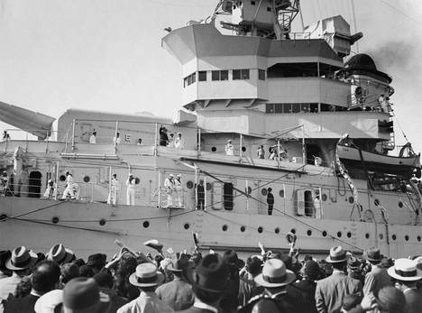 Presidentti Franklin Roosevelt saapui Uruguayhin USS Indianapoliksella vuonna 1936.