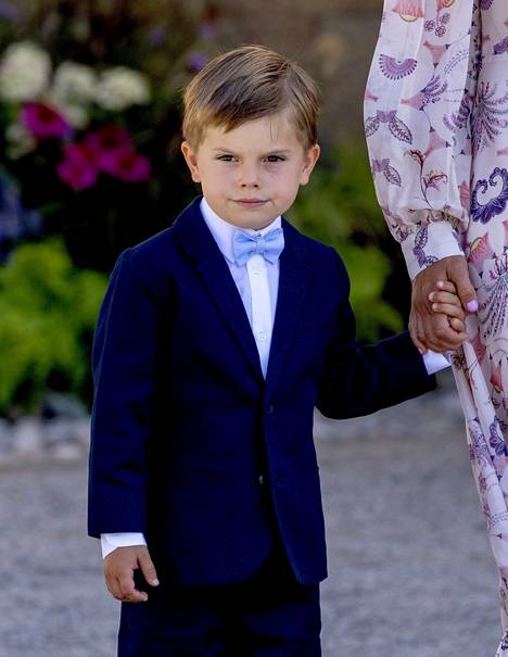 Kruununprinsessa Victoria on kertonut Oscarin olevan hänen lapsistaan vakavampi ja rauhallisempi.