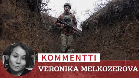 Ukrainalaissotilas valvoi rintamalinjaa Zolotessa Luhanskin alueella.