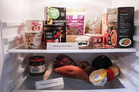 Jääkaapista löytyy ympäristöystävällisen kuluttajan ruokavalintoja.