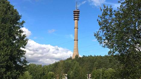 1960-luvulla rakennettu Pääskyvuoren torni on Turun korkein rakennus. Keskinen ei vielä paljasta, mitä hän aikoo tornilla tehdä, jos se hänen omistukseensa päätyy.