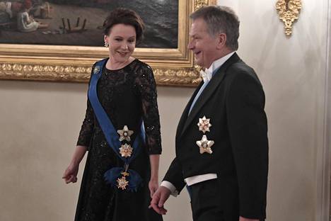 Tasavallan presidentti Sauli Niinistö ja rouva Jenni Haukio tarjoavat prinssi Williamille juhlaillallisen Mäntyniemessä. Kuva Puolan tasavallan presidentin vierailulta lokakuulta.