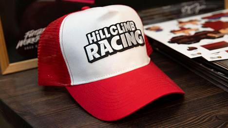 Hill Climb Racing on toistaiseksi pelattavissa vain mobiililaitteilla.