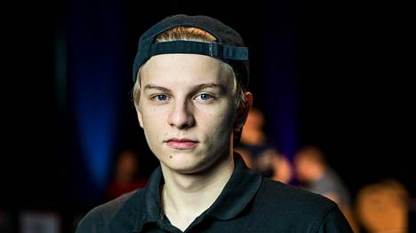 Aleksi ”Aleksib” Virolainen pelaa Counter-Strikea Suomen ykkösjoukkueessa HAVUssa.
