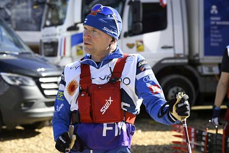 Mika Venäläinen johtaa Suomen hiihtomaajoukkueen voiteluryhmää. 