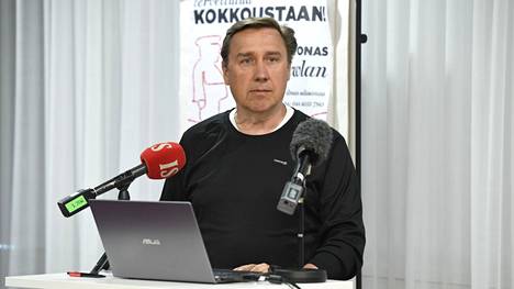 Juha Junno kuvattuna Oulussa kesällä 2020.