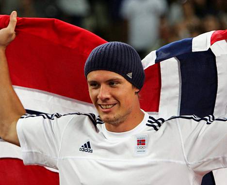 Andreas Thorkildsen voitti ensimmäisen olympiakultansa Ateenassa 2004 22-vuotiaana.