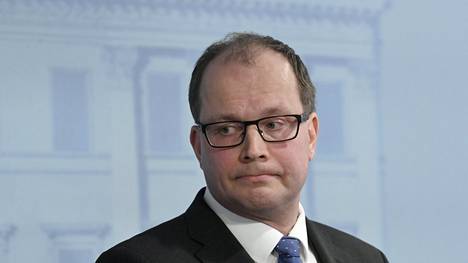 Tomi Lounema erosi Huoltovarmuuskeskuksen toimitusjohtajan paikalta 10. huhtikuuta 2020.
