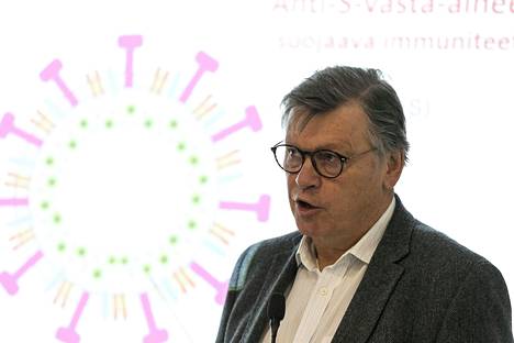 Turun yliopiston biolääketieteen professori Ilkka Julkunen sanoo, että virusmuunnos pysyy kurissa viiden kohdan muistilistalla, kunhan ihmiset vain toimivat listan mukaan.