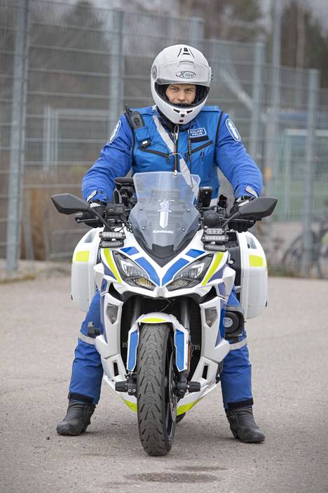 Teppo Rainio on ollut moottoripyöräpoliisina vuodesta 2017 lähtien.