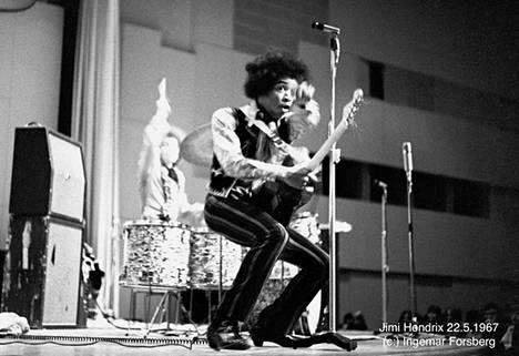 Oli Hendrix Helsingin-keikallaan sitten selvin päin tai ei, niin kylmäksi konsertti ei ainakaan ketään jättänyt.