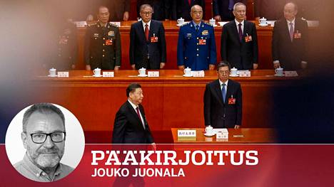 Xi Jinping vannoi perjantaina virkavalan historialliselle kolmannelle kaudelle Kiinan presidenttinä. Hänet nimitettiin myös sotilaskomission puheenjohtajaksi ja asevoimien ylipäälliköksi.