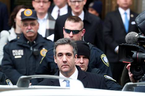 Michael Cohen poistui oikeudesta New Yorkissa joulukuussa saatuaan tuomionsa.