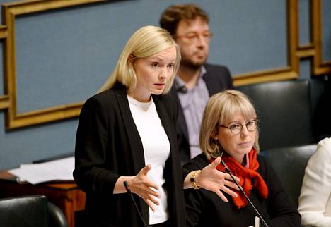Sisäministeri Maria Ohisalo (vihr) oli kansanedustajien tentattavana kyselytunnilla torstaina 14. marraskuuta.