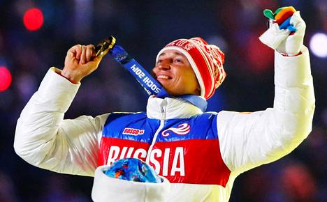 Maastohiihtäjä Aleksandr Legkov juhli 50 kilometrin vapaalla saavuttamaansa olympiakultaa helmikuussa 2014. Legkov saavutti Sotshin talviolympialaisissa myös hopeaa 4x10 kilometrin viestissä.