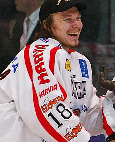 Pekka Tuokkola debytoi leijonapaidassa.