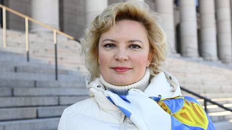 Ukrainan Suomen suurlähettiläs Olga Dibrova kiitti Twitterissä suomalaisia:  ”Olette sydämissämme” - Kotimaa - Ilta-Sanomat