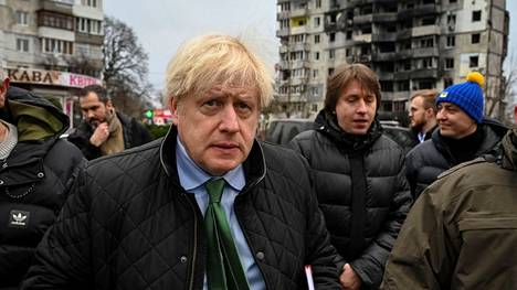 Britannian entinen pääministeri Boris Johnson vieraili pommitetussa Borodjankassa Ukrainassa 22. tammikuuta.