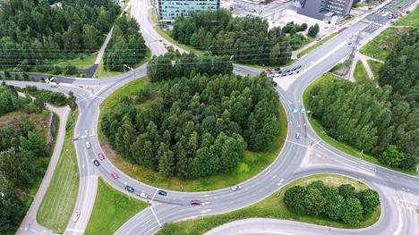 Share 11 kuva suomen suurin liikenneympyrä