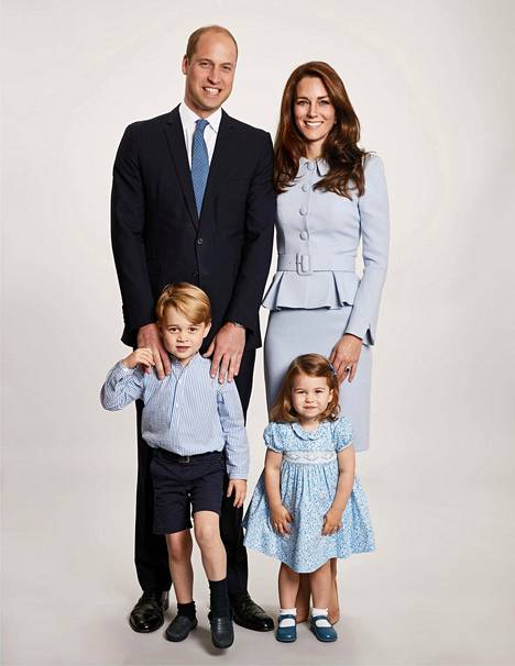 Prinssi Williamin ja herttuatar Catherinen kaksi lasta, prinssi George, 4, ja prinsessa Charlotte, 2, saavat pian pikkusisaruksen.