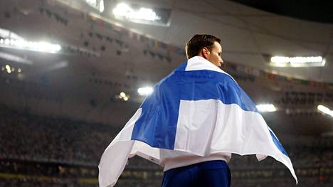 Keihäänheittäjä Tero Pitkämäki juhli MM-pronssia Pekingissä 2015. MM-kisoihin on tulossa isoja muutoksia, mikäli IAAF:n puheenjohtajan Sebastian Coen ideat toteutuvat.