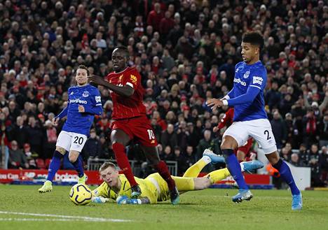 Edellisessä Valioliigan Merseysiden derbyssä, joulukuussa 2019, Liverpool hurjasteli voittoon lukemin 5–2. Sadio Mane (10) iski Liverpoolin maaleista yhden.