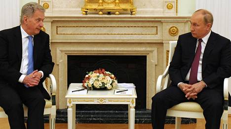 Sauli Niinistö keskusteli Vladimir Putinin kanssa Moskovassa 29. lokakuuta 2021. 