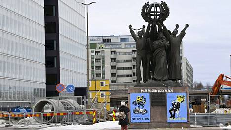 Helsingin Hakaniemessä sijaitseva Maailman rauha -patsas siirtyy tietöiden takia. Patsas oli lahja Neuvostoliitolta.