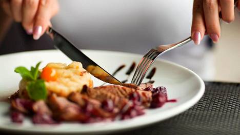 Kespron havainnon mukaan kodeissa ollaan valmiimpia vähentämään lihaa kuin ravintoloissa.