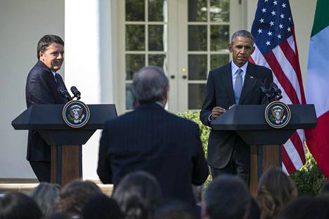 Obama piti yhteistiedotustilaisuuden Italian pääministerin Matteo Renzin kanssa.