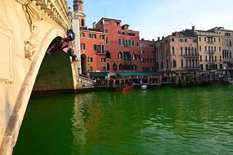 Grande Canal on Venetsian valtavesiväylä.